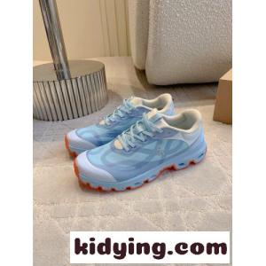 ロエベ スーパーコピー スーパーコピー loewe スーパーコピー×On スニーカー クラウドベンチャー 2.0 スニーカーkid26reS51D