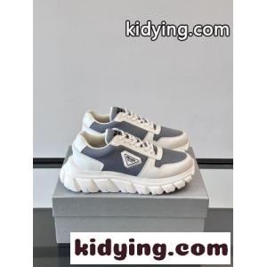 合わせやすい プラダ コピーブランド スニーカー 偽物 カジュアル お洒落 ロゴ メンズシューズkid26KjuSvy
