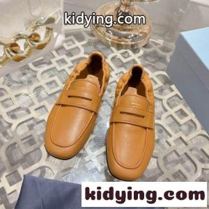 シンプル 上品 レザーローファー プラダ コピー シューズ スーパーコピー ブラウンkid26z0bm4D