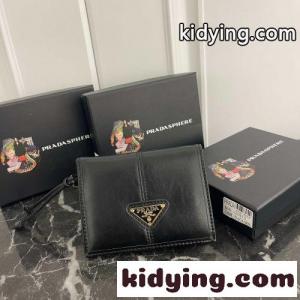 シンプル 上品 コンパクトウォレット プラダ コピー 財布 コピー 二つ折り財布 ブラックkid26KfuS1f