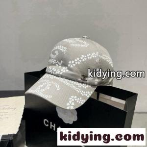 上品 お洒落 プリント ベースボールキャップ シャネル コピー 帽子 偽物 グレーkid26CqaiSj