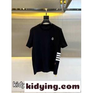 着心地いい 半袖Tシャツ トムブラウン コピー Tシャツ スーパーコピー ブラックkid260LzGDi