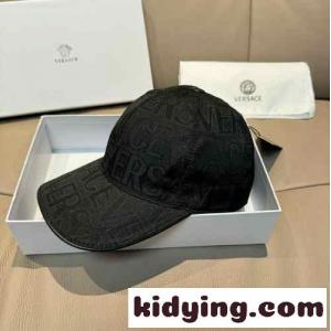 人気 総柄 ベースボールキャップ ヴェルサーチ ブランド コピーェ キャップ  偽物 ブラックkid26DGfyKv