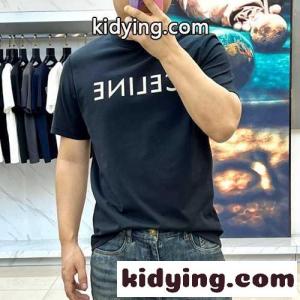 シンプル 着回し ロゴプリント クルーネック セリーヌ スーパーコピー Tシャツ コピー 半袖Tシャツ ブラックkid26KD0vmy