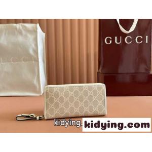 GGエンブレム ジップアラウンドウォレット グッチ コピーブランド 財布 スーパーコピー 819122 ホワイトkid26f05LHD