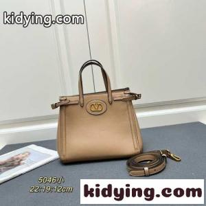 ヴァレンティノ スーパーコピー ガラヴァーニ アンティーブ レザー スモール トート スーパーコピー ベージュkid26GDG1zy