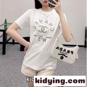 シャネル コピー Tシャツ コピー シンプル ロゴ入り コットン 半袖Tシャツ ホワイトkid26KniaWf