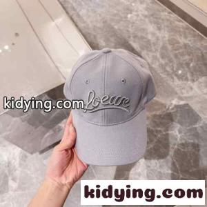 大人気 アナグラム刺繍入り ベースボールキャップ ロエベ ブランド コピー キャップ コピー グレーkid265DiSnm