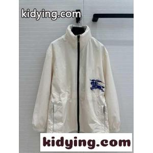 バーバリー ブランド コピー ジャケット コピー 軽量 カジュアル マウンテンパーカー ベージュkid26DiSfqC