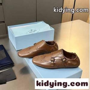 プラダ ブランド コピー シャッフル ダブルモンクストラップシューズ スーパーコピー ブラウンkid265jm09r