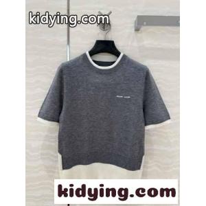 お洒落 配色 ミュウミュウ スーパーコピー ニット コピー 半袖 トップス グレーkid26PnmGze