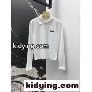 カジュアル ロゴパッチ 長袖 ポロシャツ ミュウミュウ ブランド コピー Tシャツ コピー ホワイトkid26n8j45n