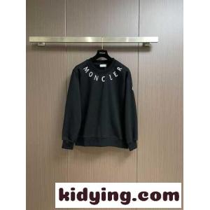 お洒落 ロゴプリント クルーネック スウェットシャツ モンクレール コピーブランド Tシャツ コピー ブラックkid26PTbKDq