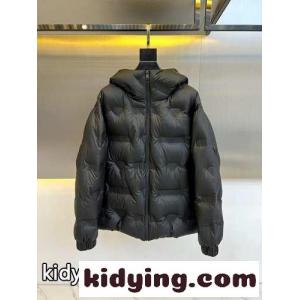 プラダ コピー ダウンジャケット コピー 洗練された 上品 レザー ダウンブルゾンkid26Lfqiuy