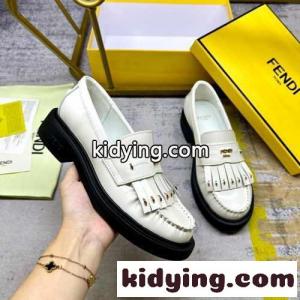 フェンディ スーパーコピー フィーロ レザー ローファー スーパーコピー ホワイトkid26ruyyae