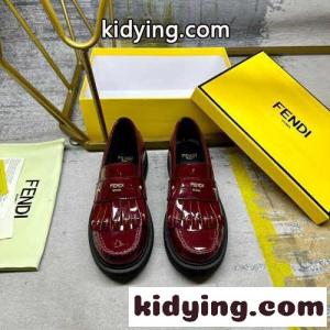 フェンディ スーパーコピー フィーロ レザー ローファー スーパーコピー レッドkid26rWz8zm