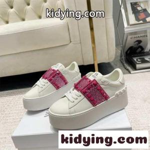 カジュアル ヴァレンティノ コピーブランド スーパーコピー ロックスタッズ フラットフォームスニーカーkid26LTDWjq