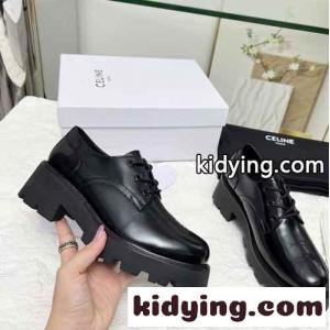 celine コピーブランド トリオンフ パンチング ローファー セリーヌ コピーブランド シューズ コピー レディースkid26WXT5zq