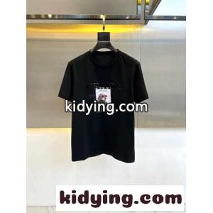 お洒落 プリント クルーネック プラダ ブランド コピー Tシャツ コピー 半袖Tシャツ ブラックkid26DCOzCy
