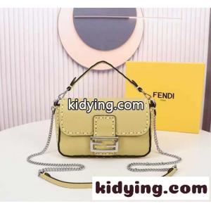 大人気 バゲット スモール ショルダーバッグ フェンディ スーパーコピー バッグ スーパーコピー イエローkid26Lb4vWj