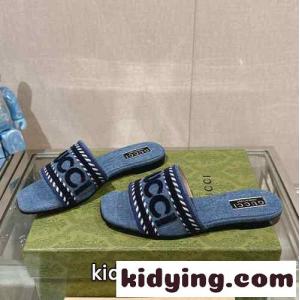 gucci コピー スクリプトロゴ付き ウィメンズ スライドサンダル グッチ コピー サンダル コピーkid26G5nCOz