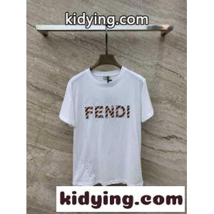 フェンディ コピー Tシャツ コピー ロゴ 刺繍入り クルーネック 半袖Tシャツ ホワイトkid26Hj0PHD