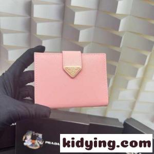 定番 人気 コンパクト 二つ折り財布 プラダ コピー 財布 コピー ピンクkid26imq8re