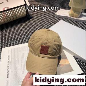 シンプル ロゴパッチ ロエベ コピー キャップ コピー 合わせやすい 帽子 カーキkid26b0XHri