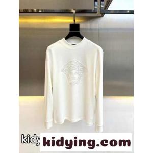 シンプル 合わせやすい メンズ ヴェルサーチ ブランド コピーェ Tシャツ 偽物 長袖Tシャツ ホワイトkid26Ca8r0n