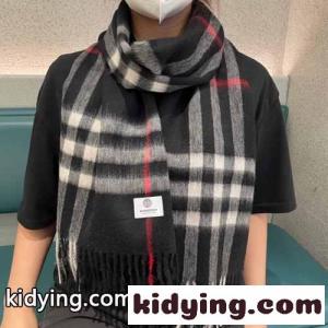 バーバリー コピーブランド スカーフ コピー 飽きのこない 32*180cm チェック マフラーkid26Oz4Dyi