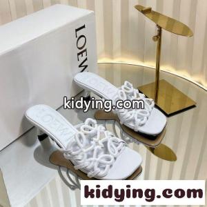 ロエベ スーパーコピー サンダル スーパーコピー 大人気 ペタル アナグラム スライド ホワイトkid26uOHT5v