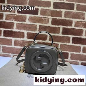 グッチ スーパーコピー ブロンディ トップハンドルバッグ スーパーコピー 2WAY ハンドバッグ グレーkid26KPbuKf
