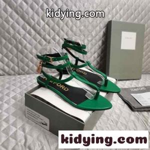 パドロック付 ストラップ レザーサンダル トムフォード サンダル コピー フラットサンダル グリーンkid26GHfq4j