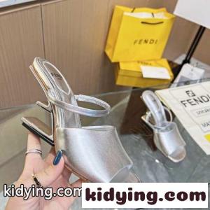 大人気 エレガント レディース ハイヒール フェンディ ブランド コピー サンダル コピー シルバーkid26Ov4jmu