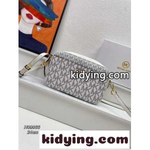 マイケルコース コピーブランド バッグ コピー 人気 レディース ジェットセット カメラ ショルダーバッグkid26qS1v8n