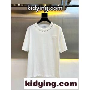スタッズ付き クルーネック コットン 半袖Tシャツ ヴァレンティノ ブランド コピー Tシャツ コピー メンズkid26iCSHju