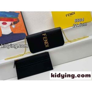 フェンディ コピーグラフィ 財布内蔵ミニバッグ スーパーコピー ブラックレザー チェーン 財布kid26GruqOz