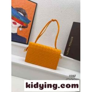 ボッテガ・ヴェネタ バッグ コピー 23SS Trio Pouch トリオ ポーチ ストラップ バッグkid26Ce0Dai