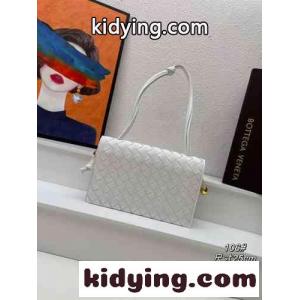 23SS Trio Pouch トリオ ポーチ ストラップ バッグ ボッテガ・ヴェネタ バッグ コピー ホワイトkid26yCCaqa