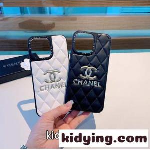 上品 お洒落 キルティング CC ロゴ シャネル コピー アイフォンケース コピー スマホケースkid261Dameq