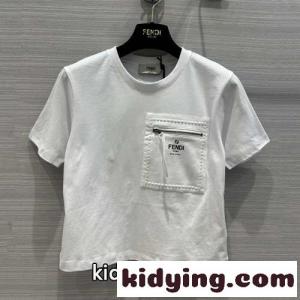 春夏 定番 カジュアル おしゃれ クロップド 半袖Tシャツ フェンディ スーパーコピー Tシャツ コピー ホワイトkid26qqaCyy