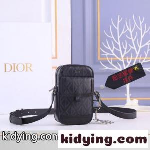 カジュアル dior スーパーコピー HIT THE ROAD バーティカルポーチ クリスチャン・ディオール スーパーコピー バッグ コピーkid26D8L5Dm