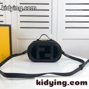 フェンディ コピーブランド バッグ 人気 コピー おしゃれ コンパクト レディース ショルダーバッグ ブラックkid265nSPTr