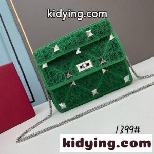 ヴァレンティノ コピー バッグ コピー GARAVANI ローマンスタッズ クリスタル チェーンバッグkid260veaau