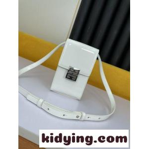 おしゃれ カジュアル 上品 ミニ 4G 斜め掛け ジバンシィ コピー バッグ コピー ポーチkid26neSLHr