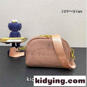人気 斜め掛け ショルダーバッグ カジュアル プラダ コピー バッグ コピー レディース レザー おしゃれ カバンkid261neWna