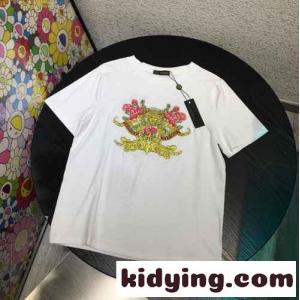 注目される 刺繍入り カジュアル ゆったり 着心地いい ヴェルサーチ コピー tシャツ レディース コピー 人気 トップスkid26b0Dqam