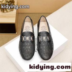 カジュアル 高級 ローファー シンプル おしゃれ ヴェルサーチ ブランド コピーェ メンズ コピー 歩きやすい ビジネス ジューズkid26XH5PDy