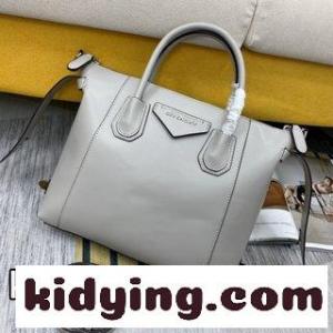 ​フランスgivenchy コピージバンヒ Antigona10周年を祝うために  2026最新Antigona Soft ジバンシー コピー バッグ レディースコピーkid26L9HDeq
