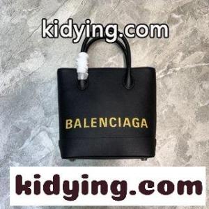 貝殻バッグは同シリーズでまた新品になり バレンシアガ コピーブランド バック 可愛い コピー balenciaga コピーブランドが流行して登場したkid26fWnyiC